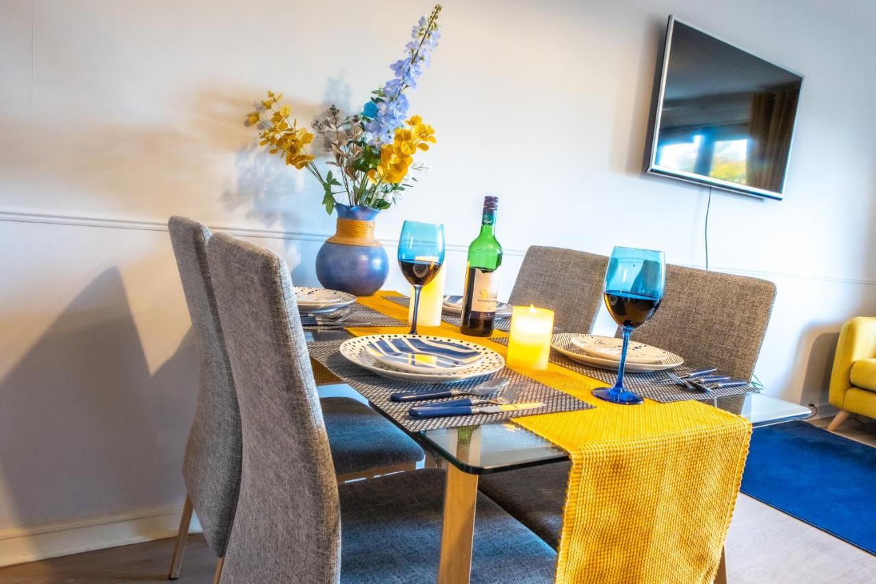 Newly Furnished Appartment Near Train Station ولفرهامبتون المظهر الخارجي الصورة