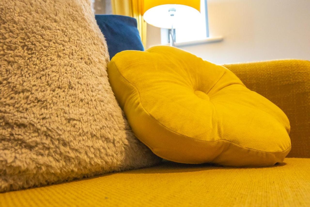 Newly Furnished Appartment Near Train Station ولفرهامبتون المظهر الخارجي الصورة